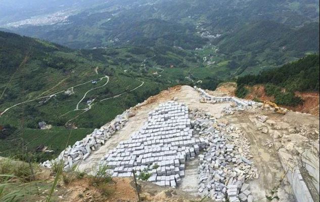 湖南長沙寧鄉(xiāng)市流沙河鎮(zhèn)花崗巖產(chǎn)區(qū)及芝麻灰石材