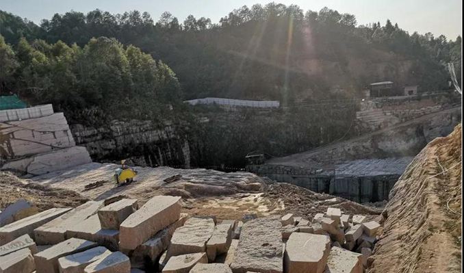 福建龍巖花崗巖產(chǎn)區(qū)永定紅石材及應(yīng)用欣賞!