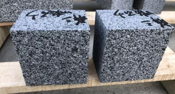 吉林省磐石市花崗巖產區吉祥黑、吉祥紅石材及礦山鑒賞！