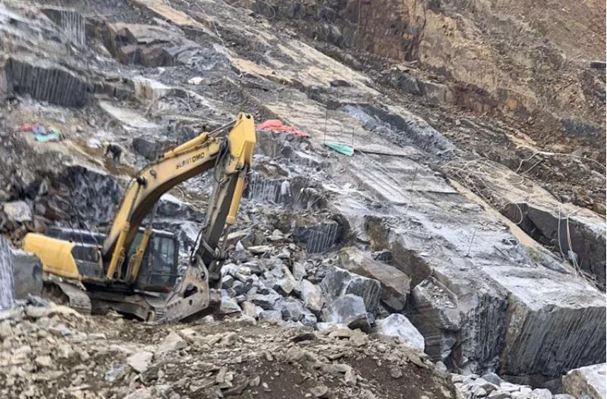 廣西黑石產地賀州市昭平縣富羅鎮廣西黑礦山及產品（新中國黑、富羅黑、蒙古黑）欣賞!