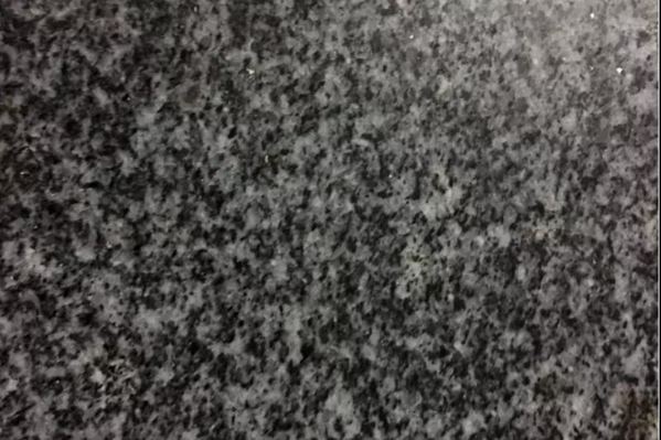 廣西梧州市岑溪市花崗巖礦山芝麻黑石材欣賞