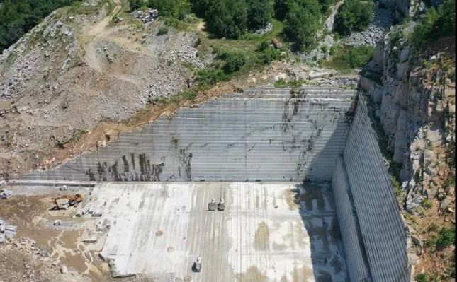 黑龍江省林口縣石材產(chǎn)區(qū)龍爪鎮(zhèn)芝麻灰花崗巖及礦山欣賞！