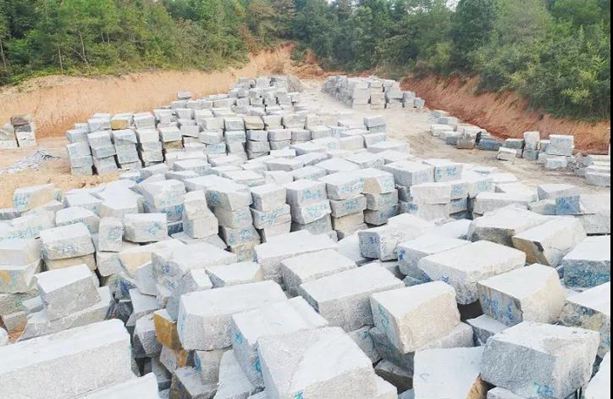 江西芝麻黑石材產區宜春市奉新縣清潭黑花崗巖654礦山石材欣賞！