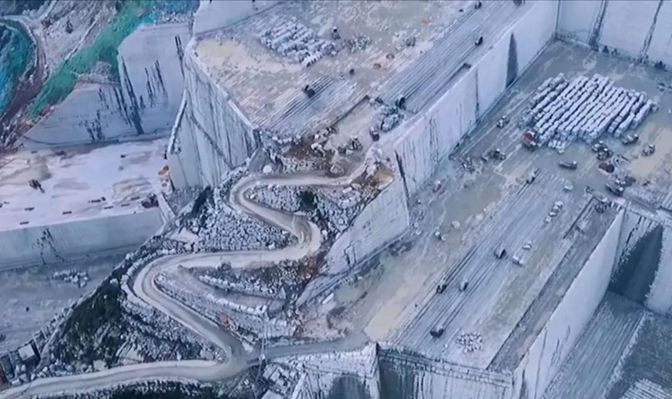 麻城石材產(chǎn)業(yè)今年前8個(gè)月稅收已超過去年，2026年產(chǎn)值將達(dá)到千億