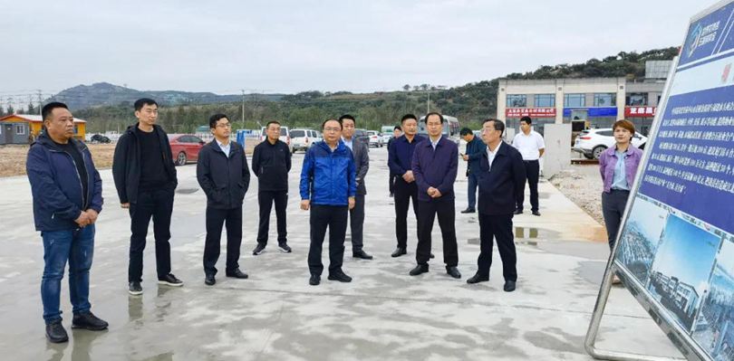 考察幾大知名花崗巖產區，把中部（麻城）石材產業園建成中國臨礦產業集群標桿園區達成共識