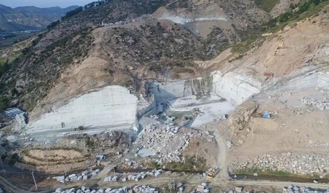 國(guó)產(chǎn)進(jìn)口石材之幻彩紅（加州紅龍）石材欣賞！