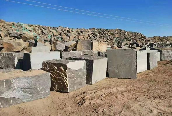 內蒙古烏拉特中旗聯社與當地石材行業商會初步達成信貸合作意向，附黑石產品欣賞！