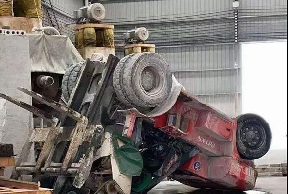 麻城石材工人砸廠事件持續發酵，警方已介入調查！兩敗俱傷，得不償失！