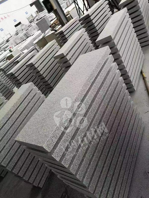 【麻城盛鑫石材】主營湖北芝麻白603、芙蓉白602、外墻干掛、地鋪、路沿石等異形板材