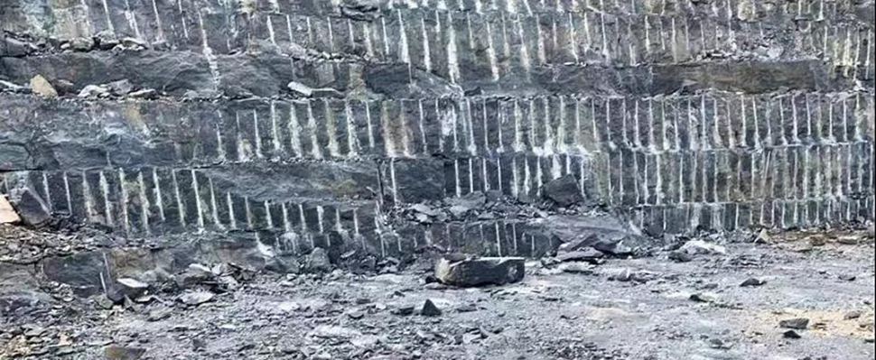 重慶黑石產區彭水縣中國黑石材及礦山欣賞！