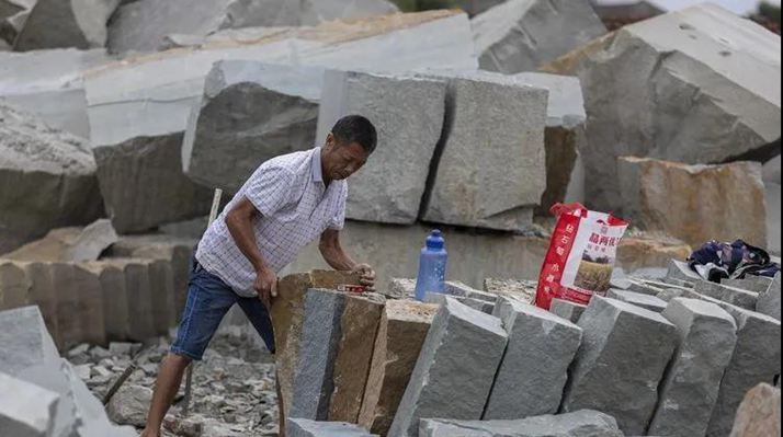 四川隆昌青石產區青石礦山產品和青石案例欣賞