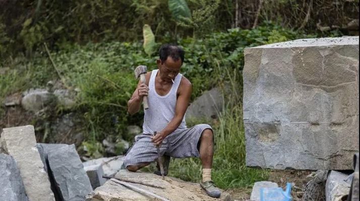 四川隆昌青石產區青石礦山產品和青石案例欣賞