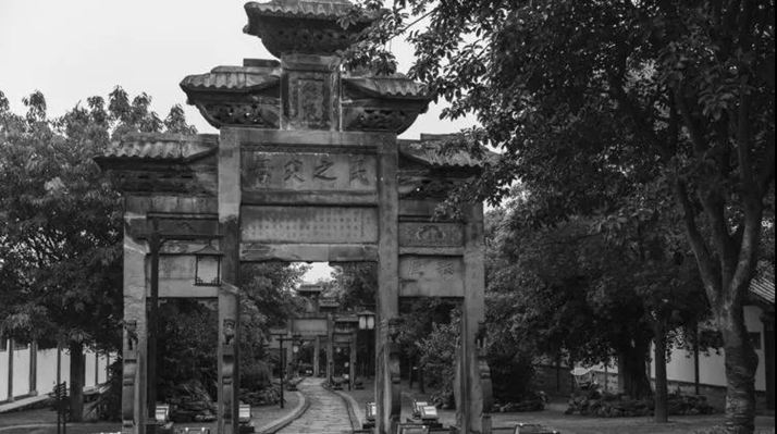 四川隆昌青石產區青石礦山產品和青石案例欣賞