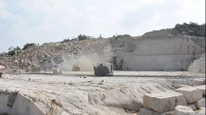 河南信陽羅山縣石材品：黃金麻、銹石、蝦紅、電解黃板、卡拉麥里金欣賞