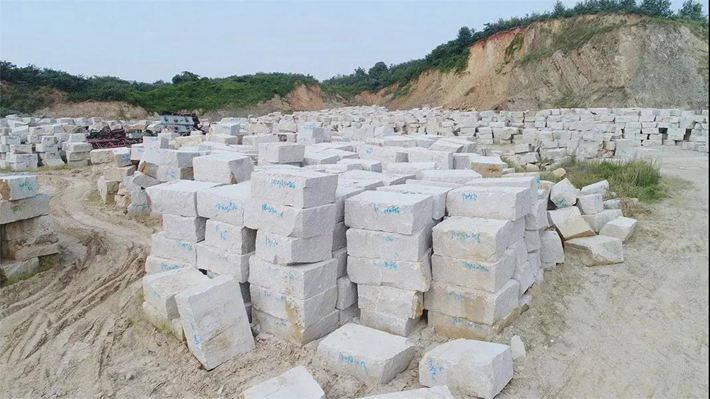 河南信陽羅山縣石材品：黃金麻、銹石、蝦紅、電解黃板、卡拉麥里金欣賞