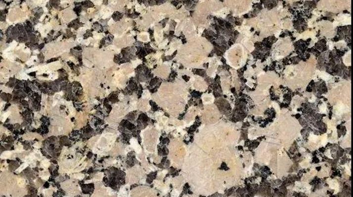 “中國塞北石材之鄉(xiāng)”內(nèi)蒙古鑲黃旗石材礦山和金鉆瑪(塞北金麻)白金瑪(蒙古白麻)產(chǎn)品欣賞!