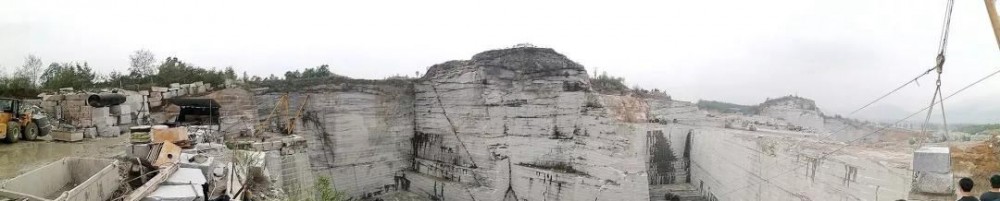 遼寧省莊河市太平嶺鄉青林村花崗巖：芝麻白G603石材欣賞