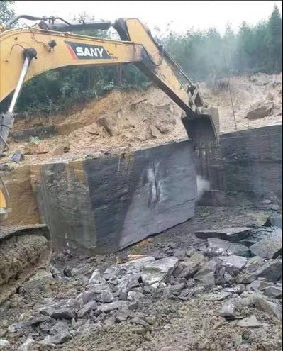 四川雅安滎經縣石材產品中國紅、滎經紅、雅蒙黑石材