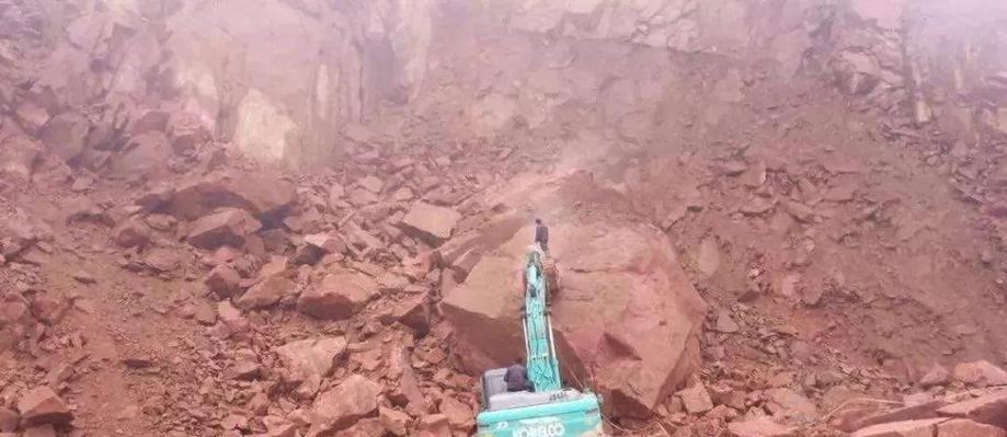 四川雅安滎經縣石材產品中國紅、滎經紅、雅蒙黑石材