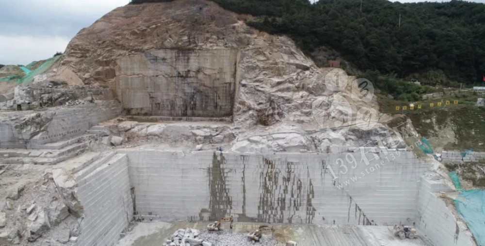 江西芝麻白新礦產(chǎn)區(qū)江西省贛州市尋烏縣贛南白麻礦山及產(chǎn)品欣賞