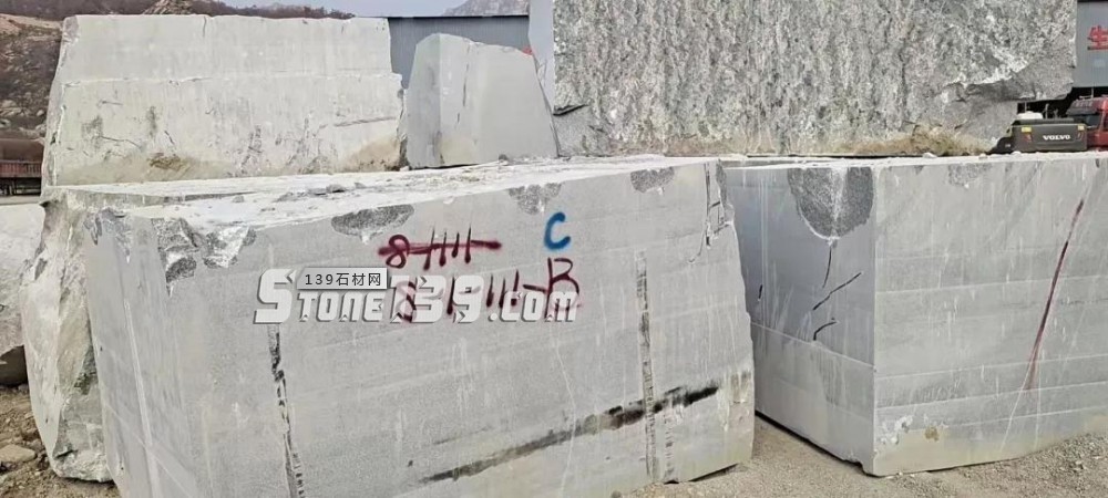 山東泗水石材魯灰正礦荒料開始銷售，附魯灰報價！