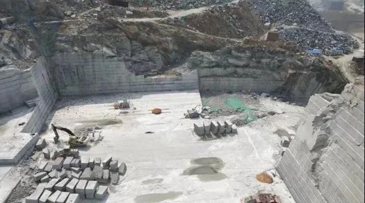 山東泗水魯灰礦山正式開(kāi)工出料了,附2021最新的荒料價(jià)格!