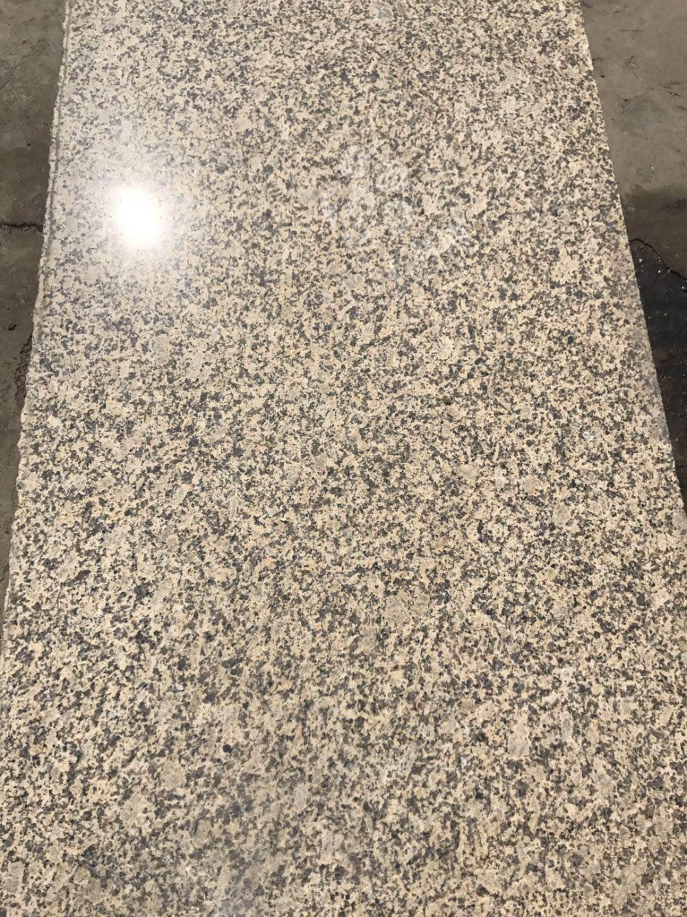 江西金黃色花崗巖產品系列（新卡麥、菊花黃、黃銹石、黃金麻）介紹