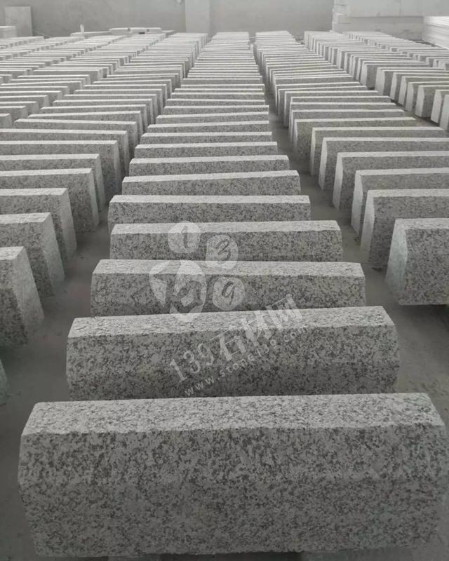 麻城張順利石材廠主要經營湖北芝麻白、芙蓉白環境石,地鋪石,路延石,小方石