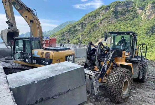 陜西石材產區(qū)安康白河縣石材資源和石材產品（夢幻彩云、青石、盤古綠）介紹