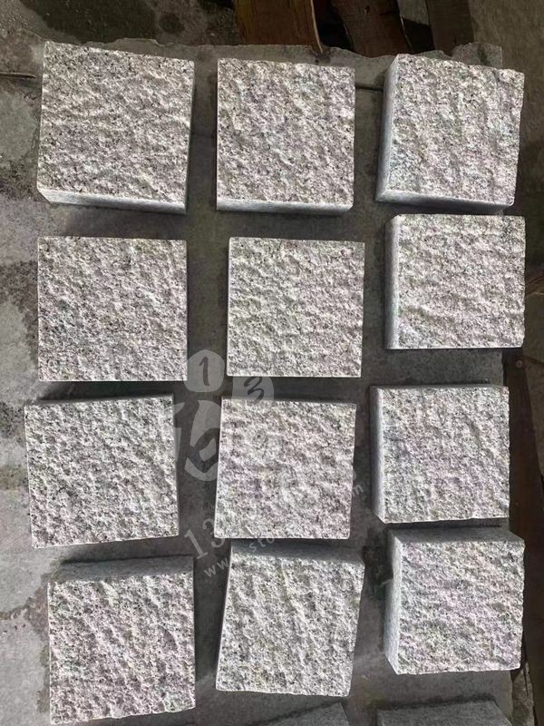 石材菠蘿面用機打和手工有什么區別？