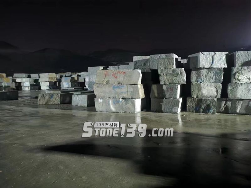 【洪興石材】主營河南泌陽芝麻白、芝麻灰、泌陽紅、芝麻黑、黃銹石、白麻、路沿石、花崗巖異形石等產品