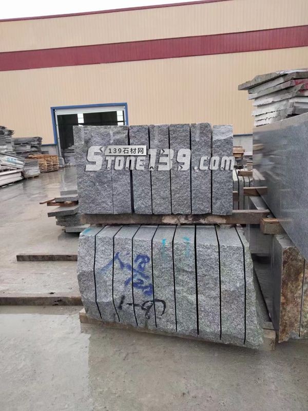 【洪興石材】主營河南泌陽芝麻白、芝麻灰、泌陽紅、芝麻黑、黃銹石、白麻、路沿石、花崗巖異形石等產品