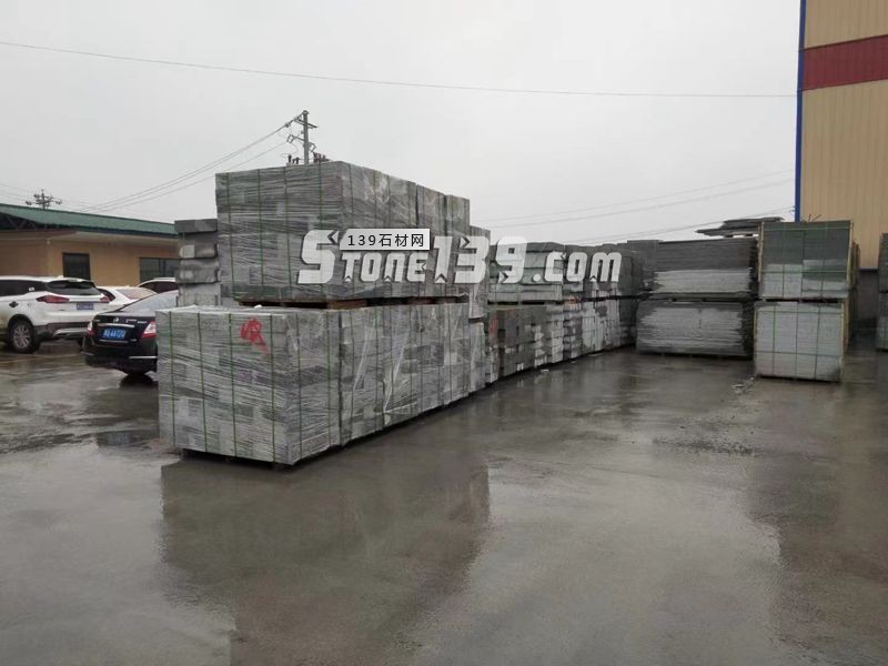 【洪興石材】主營河南泌陽芝麻白、芝麻灰、泌陽紅、芝麻黑、黃銹石、白麻、路沿石、花崗巖異形石等產品