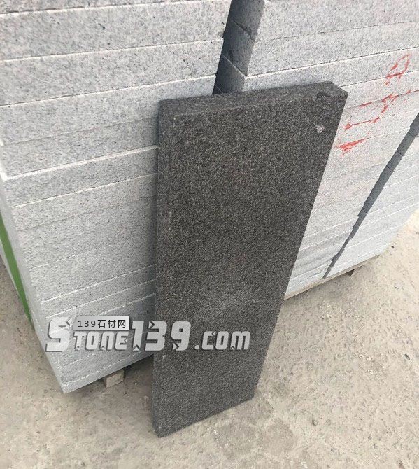 【洪興石材】主營河南泌陽芝麻白、芝麻灰、泌陽紅、芝麻黑、黃銹石、白麻、路沿石、花崗巖異形石等產品