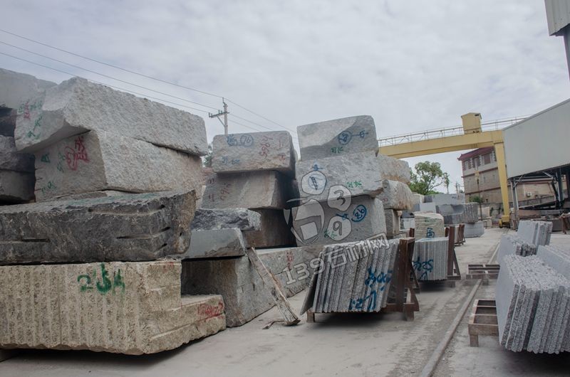 新盛泰石業主營印度進口花崗巖印度藍、金茂藍、蘭珍珠、英國棕、安哥拉黑、巴西進口花崗巖淺紫點、加州金麻