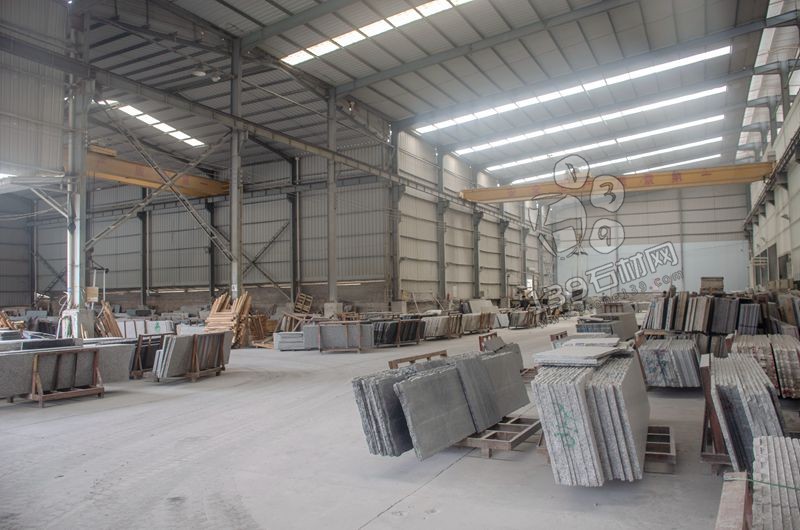 新盛泰石業主營印度進口花崗巖印度藍、金茂藍、蘭珍珠、英國棕、安哥拉黑、巴西進口花崗巖淺紫點、加州金麻