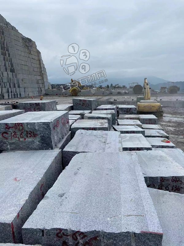 2022藍(lán)水晶花崗巖產(chǎn)品欣賞-江西好旺富祥石業(yè)廠礦一體