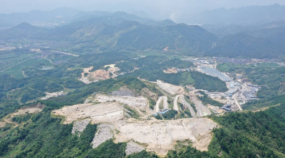 7.1億元,國(guó)企競(jìng)得浙江省遂昌縣云峰街道龍板山礦地綜合利用項(xiàng)目建筑用花崗巖礦采礦權(quán) 遂昌紅