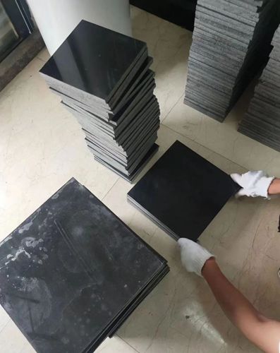 墓碑好石材：四川冕寧縣鳳凰黑石材欣賞