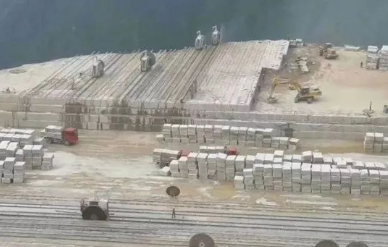 江西德興非金屬礦產(chǎn)(石材)業(yè)現(xiàn)狀調(diào)查:多數(shù)企業(yè)已到生死關(guān)頭 德興石材礦山