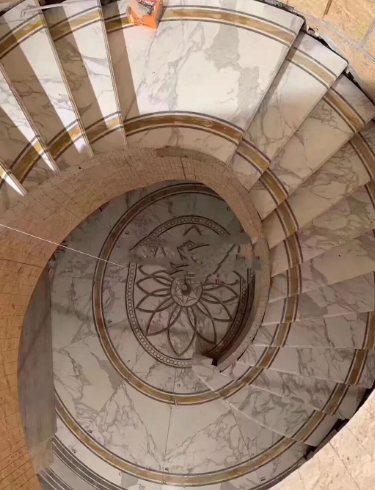 大理石旋轉樓梯