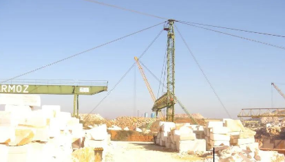 石材礦山開采工藝與設備解析