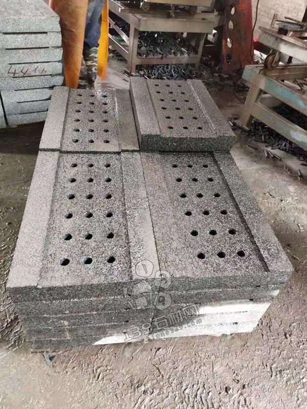 廣西芝麻黑（鐘山青）