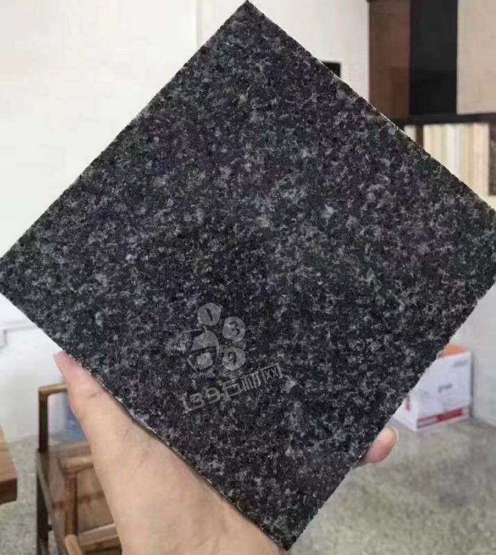 廣西芝麻黑礦山開采、金宏石業鐘山青（廠礦一體）