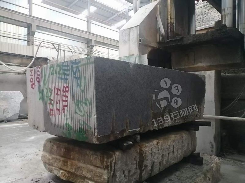 海藍(lán)寶花崗巖究竟有何魅力，能讓這家石企如此專注