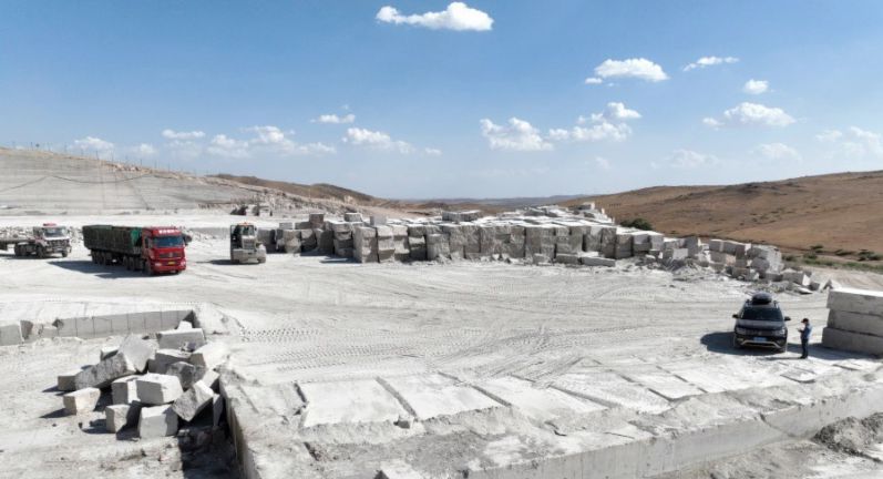 內蒙古烏蘭察布化德縣長順鎮西佳木斯（紅色花崗巖）飾面石材欣賞！