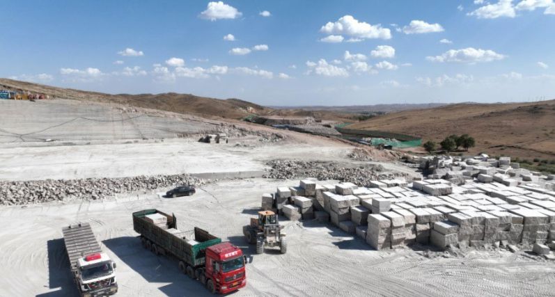 內蒙古烏蘭察布化德縣長順鎮西佳木斯（紅色花崗巖）飾面石材欣賞！