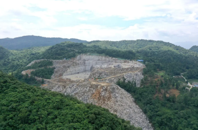 挖掘好“金沙黑”得天獨厚的資源優勢!金沙縣委副書記、縣長張銘到金沙(西南)石材生態產業園項目調研 貴州金沙黑 貴州黑石