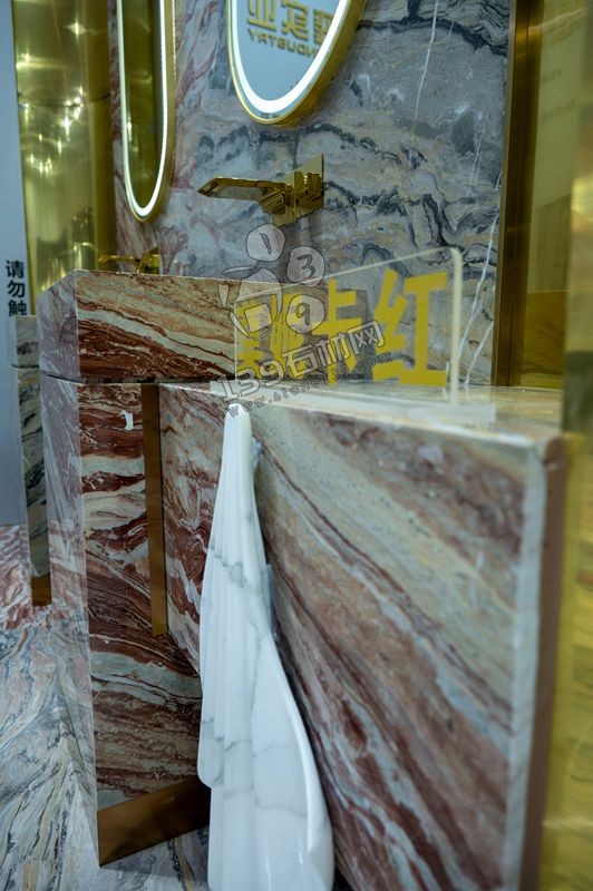 莫妮卡紅大理石