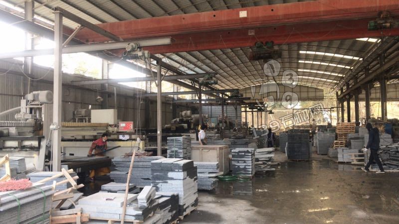 廣西桂發(fā)石材廠主營(yíng)鐘山青（廣西芝麻黑G654）花崗巖